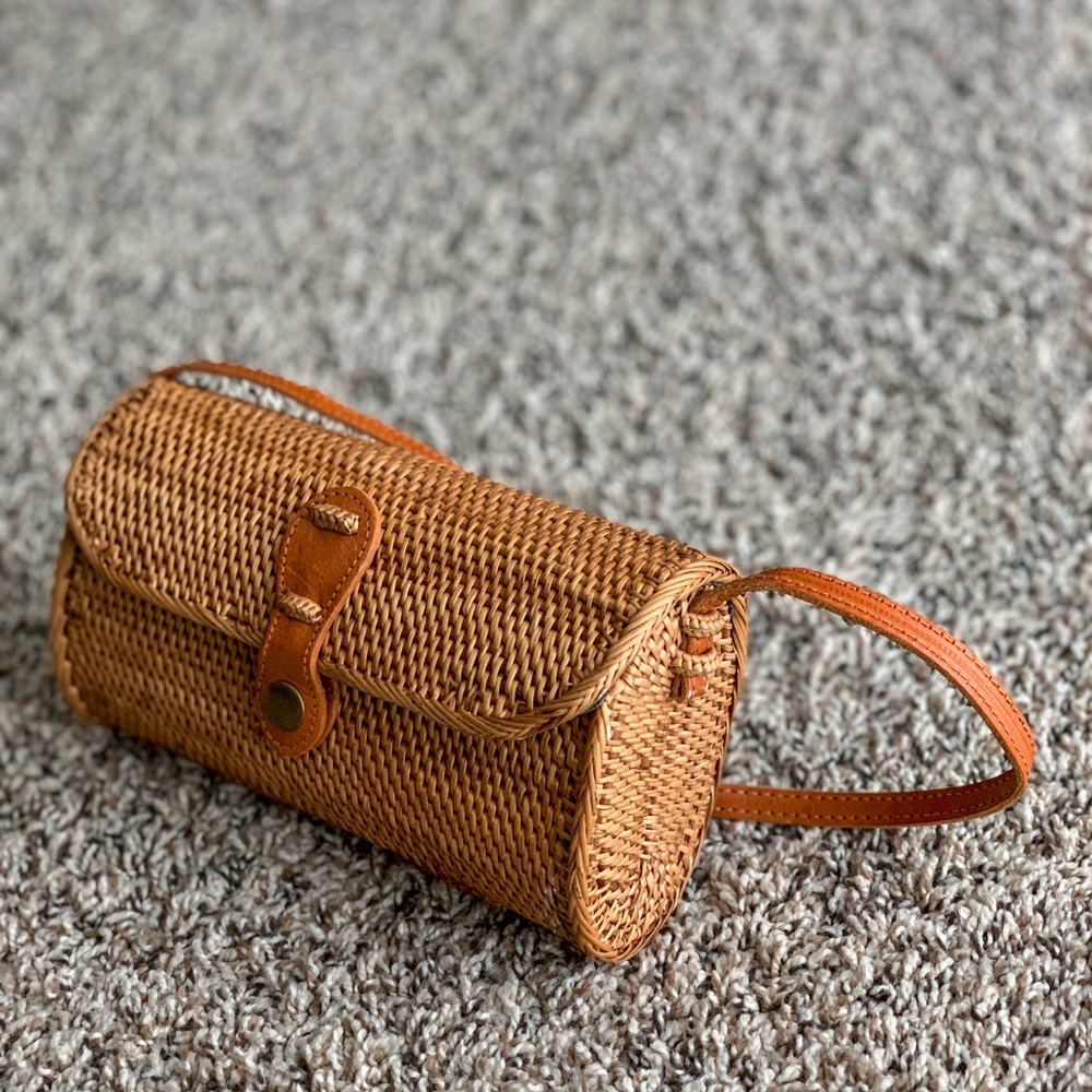 💢REDUCED💢 BRAND NEW Bali Ratan Crossbody Bag